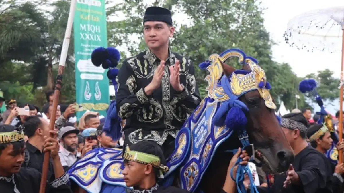 Wabup Pimpin Pawai Ta\'aruf MTQH XXXIX