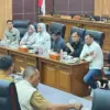 Jalan Rusak, Warga Ngadu ke Dewan