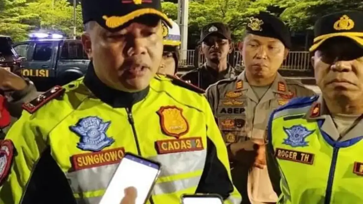 Polisi Tertibkan Parkir Liar