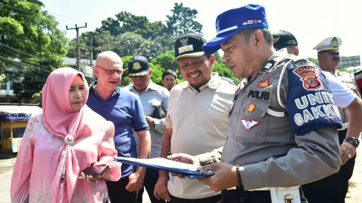 Prioritaskan Keselamatan dan Kenyamanan, Bupati Cek Jalan Rusak dan Rambu-rambu di Jatinangor