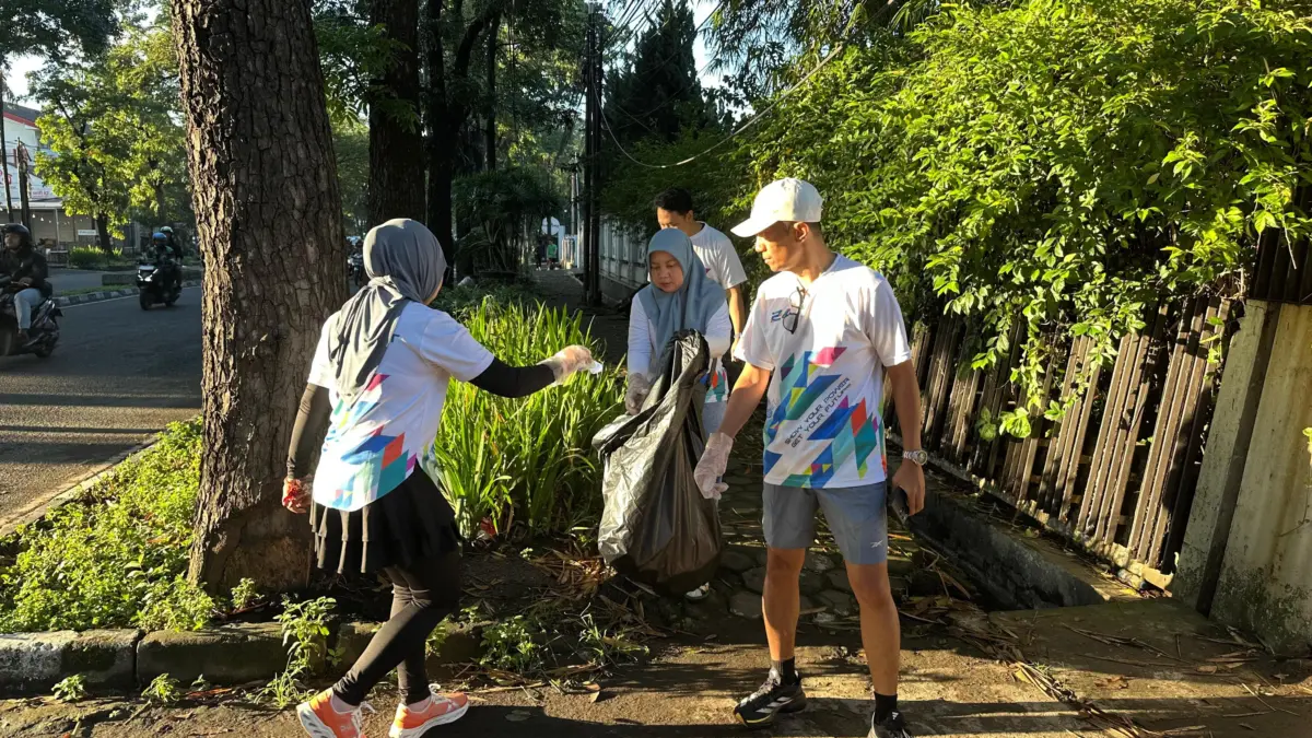 PLN Icon Plus Regional Jawa Barat Gelar Aksi “Bottle Up” Peringati Hari Lingkungan Hidup Sedunia