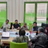 Rapat Koordinasi Digitalisasi KMP yang dipimpin Sekretaris Daerah Kabupaten Sumedang Hj. Tuti Ruswati di Ruang
