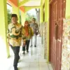 Pastikan Sarana Pendidikan di Pelosok Terpenuhi, Bupati Tinjau SDN Cibareubeu