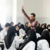 Gubernur Jawa Tengah Ahmad Luthfi meninjau langsung sejumlah perusahaan di Kawasan Industri Kendal pada Selasa