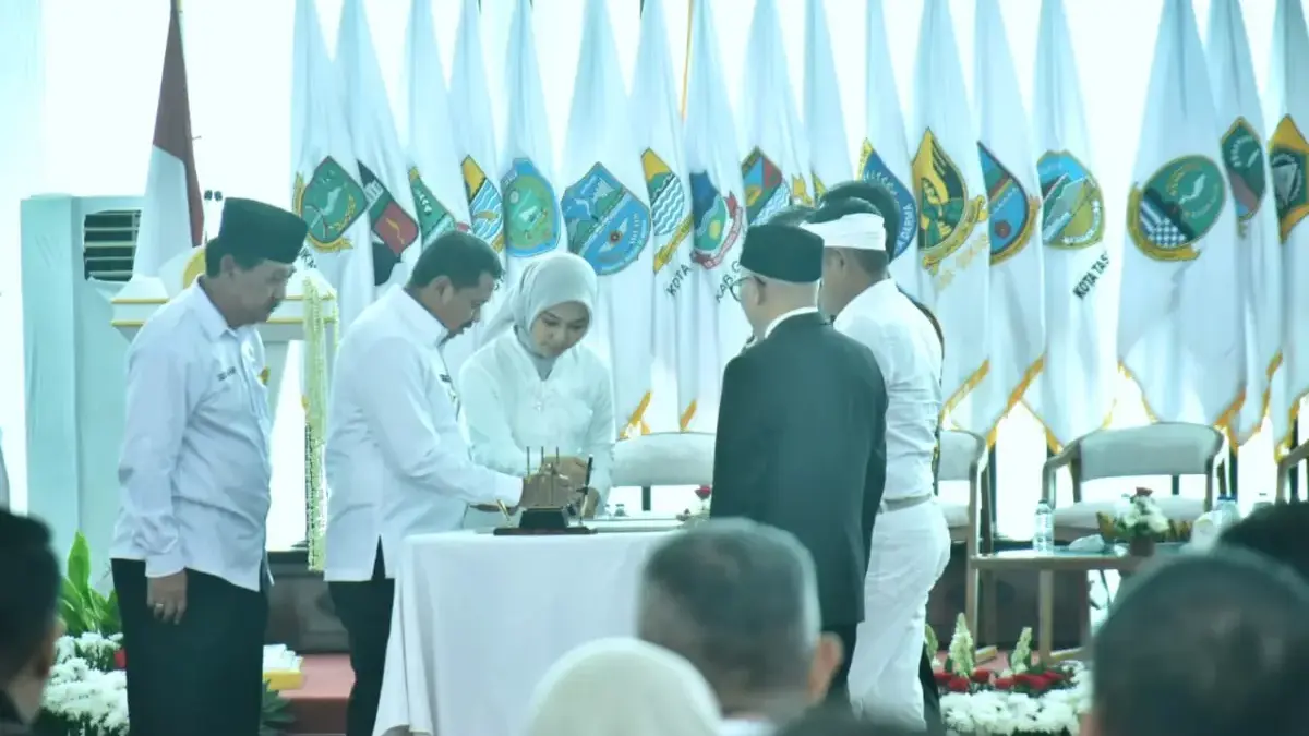 Bupati Sumedang Teken MoU Bersama KPK: Komitmen Tegas Tolak Korupsi