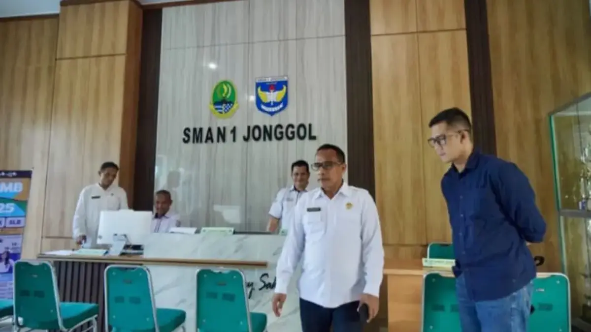 Sistem Penerimaan Murid Baru (SPMB) SMA, SMK, SLB tahap 1 berjalan kondusif dan lancar di seluruh wilayah Jawa