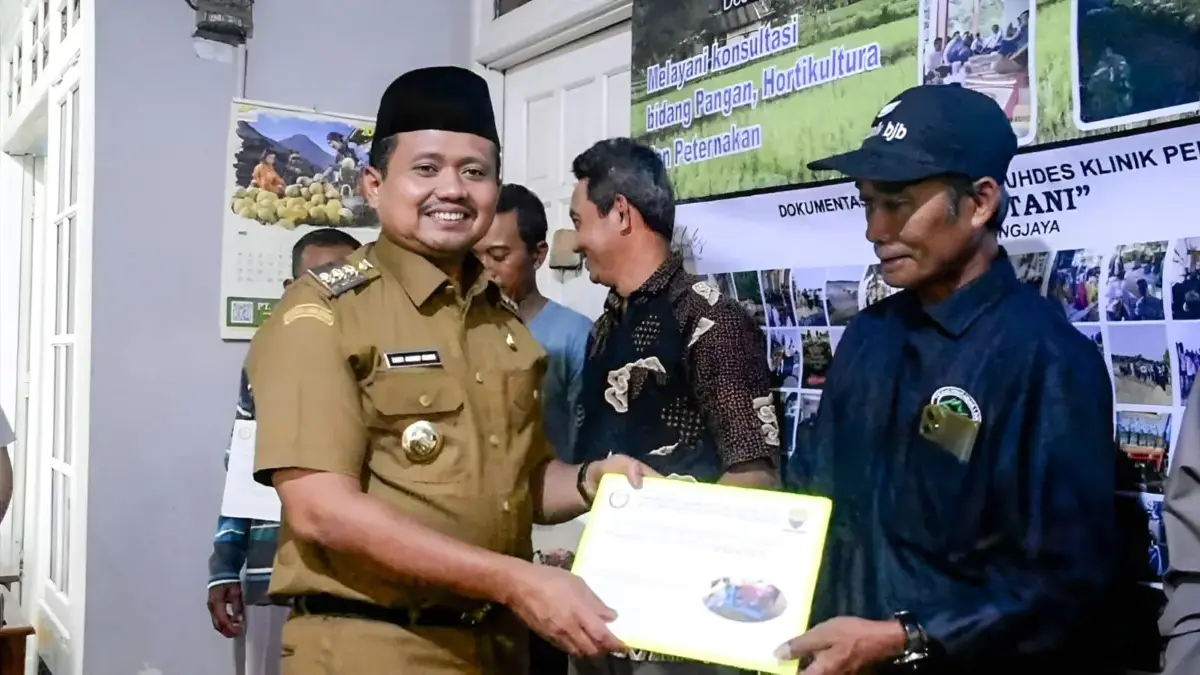 Petani dapat Alat Pertanian Gratis