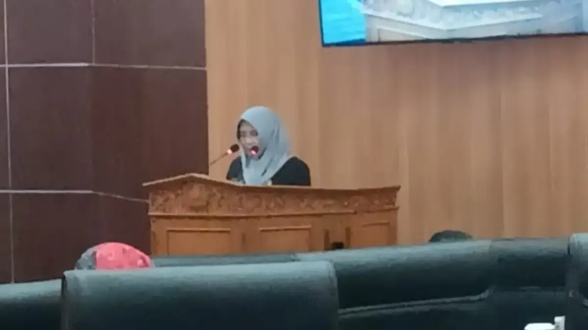 DPRD Sumedang Gelar Paripurna Bahas Jawaban Bupati atas Dua Raperda : Sekda Sampaikan Respons Pemkab