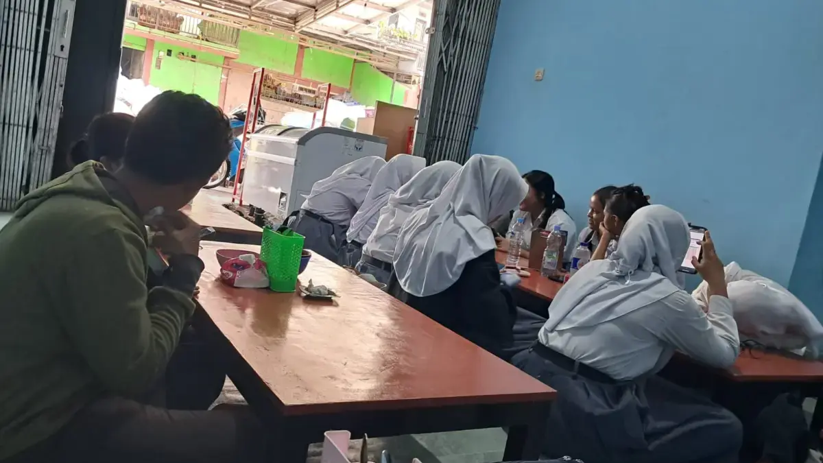 Seblak Raqilla, Kuliner Pedas Favorit Baru di Sumedang Utara