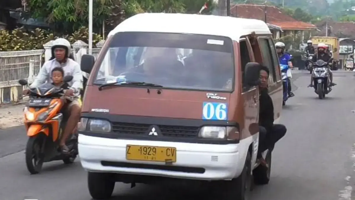 Setiap Jumat, ASN Ngantor Naik Angkot