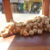 Pentol Solo Kriwil, Jajanan Murah Meriah Favorit Pelajar Sumedang