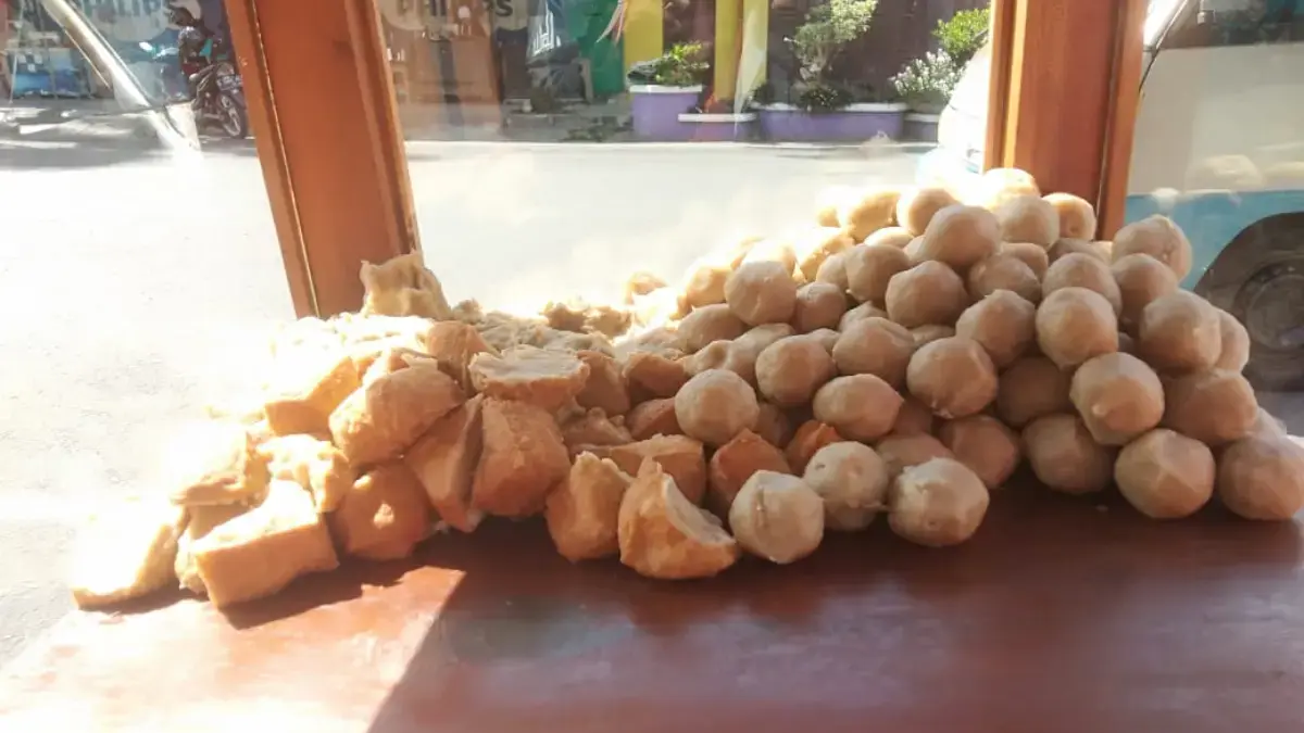 Pentol Solo Kriwil, Jajanan Murah Meriah Favorit Pelajar Sumedang