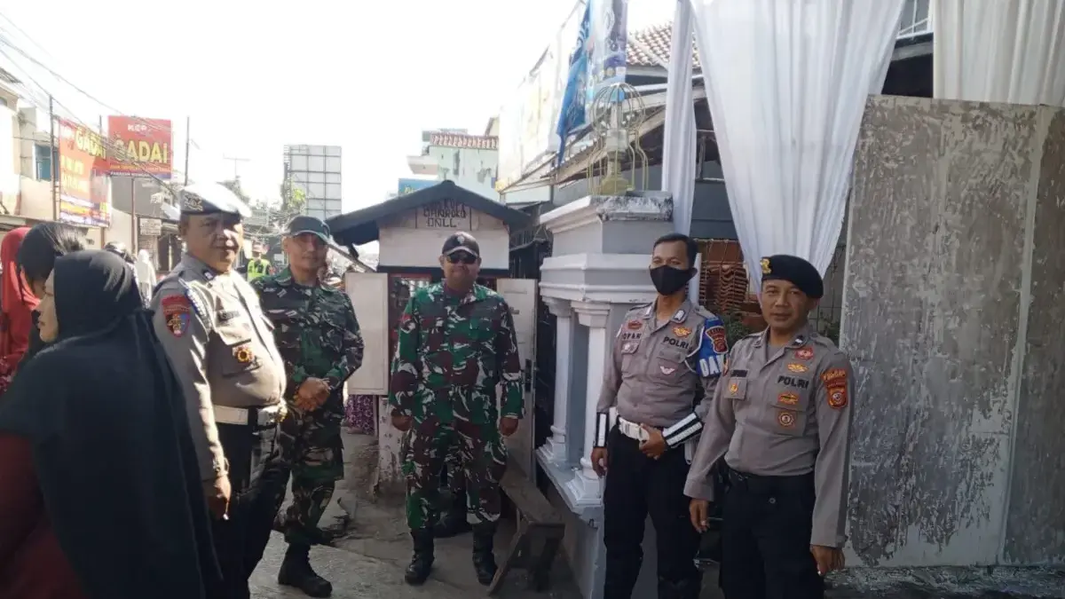 Patroli Dialogis Polsek Cimanggung Sasar Klinik, Antisipasi Gangguan Kamtibmas dan Edukasi Napza