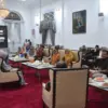 Bupati Dony Akui Jasa Guru Hingga Cita-Citanya Tercapai