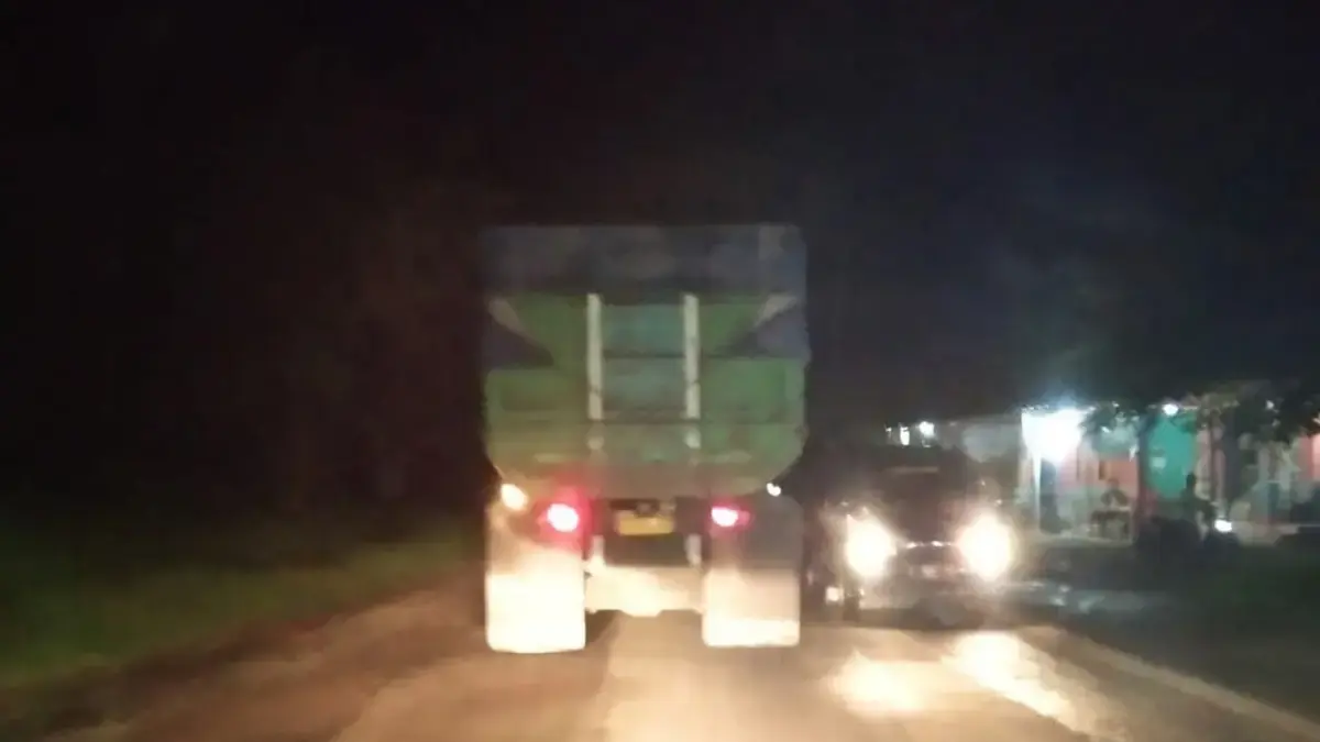 Warga Keluhkan Lalu Lalang Drum Truck 