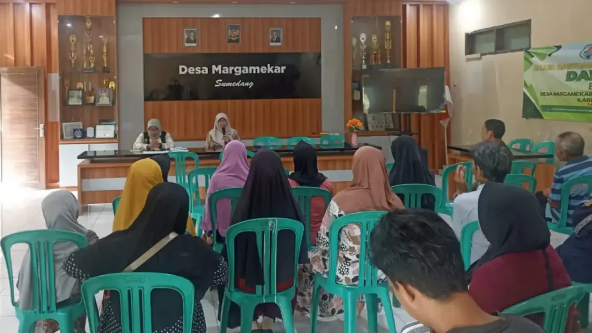 Pemdes Margamekar Salurkan BLT DD dan Rutilahu