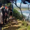 Tiga Mahasiswa Ikopin Terseret Ombak Saat Liburan, Satu Selamat Dua Masih Hilang