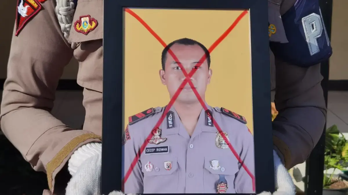 Melanggar Etik, Anggota Brimob Cecep Ridwan Dipecat Tidak Hormat