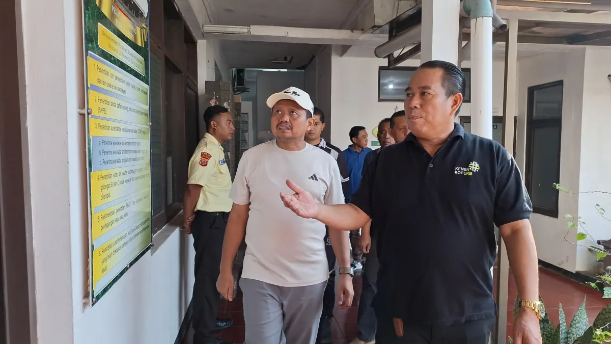 Jumat Bersih, Bupati Sumedang Sidak Kebersihan sampai Tiap Ruangan OPD