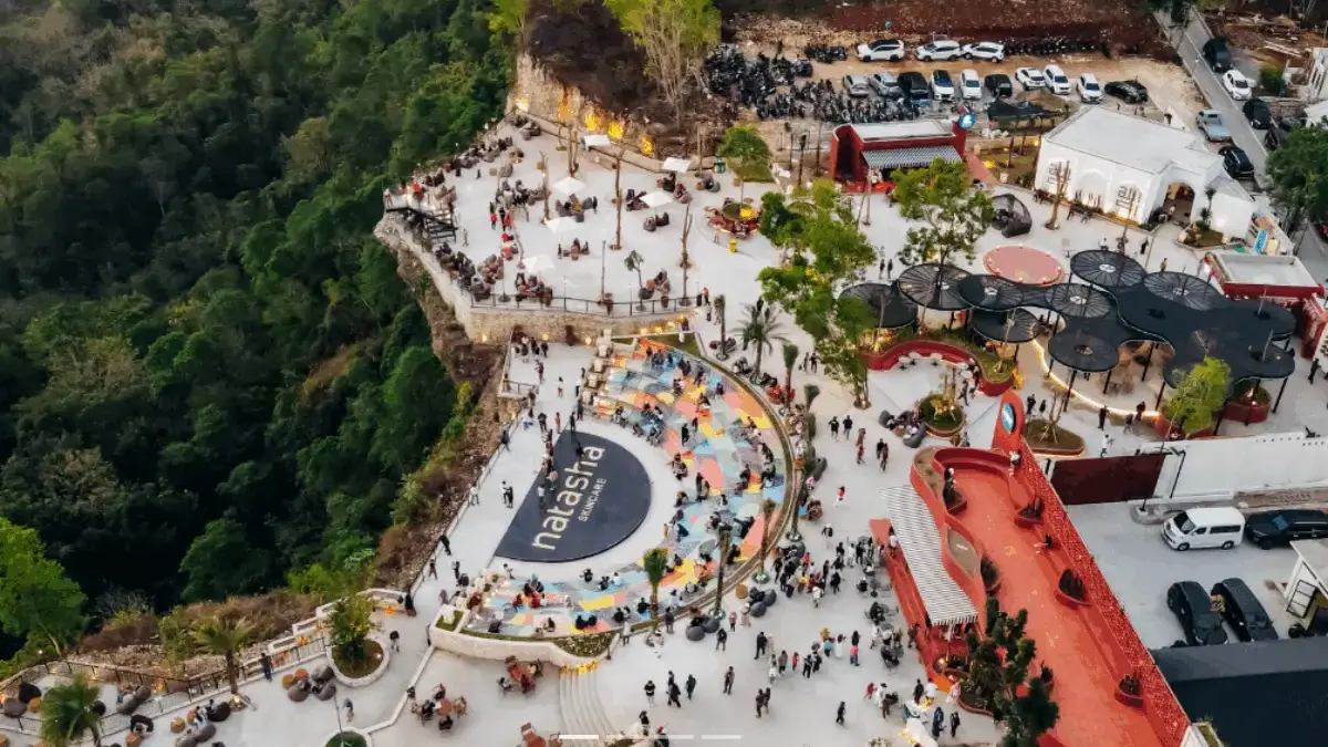 Obelix Sea View, Surga Tersembunyi untuk Menyambut Senja di Yogyakarta