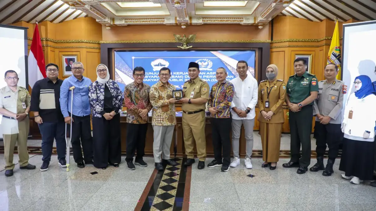 Pemprov Jateng Bebaskan Pungutan SMA, SMK, dan SLB Negeri Sejak Tahun 2020