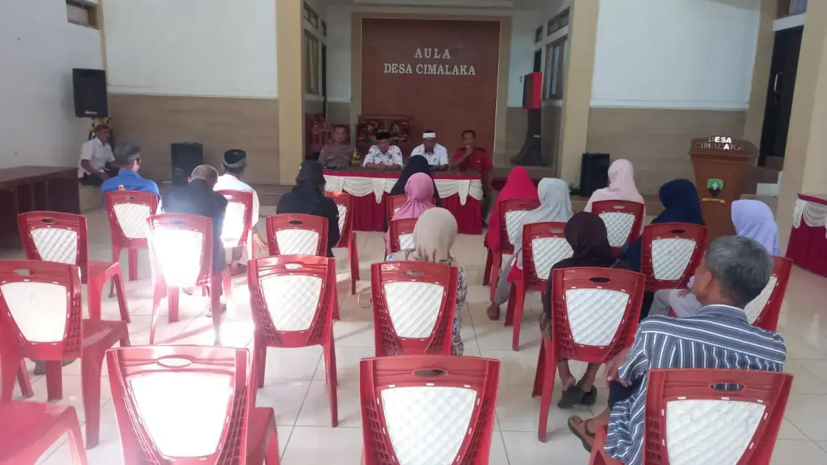 Pemdes Cimalaka Salurkan BLT DD
