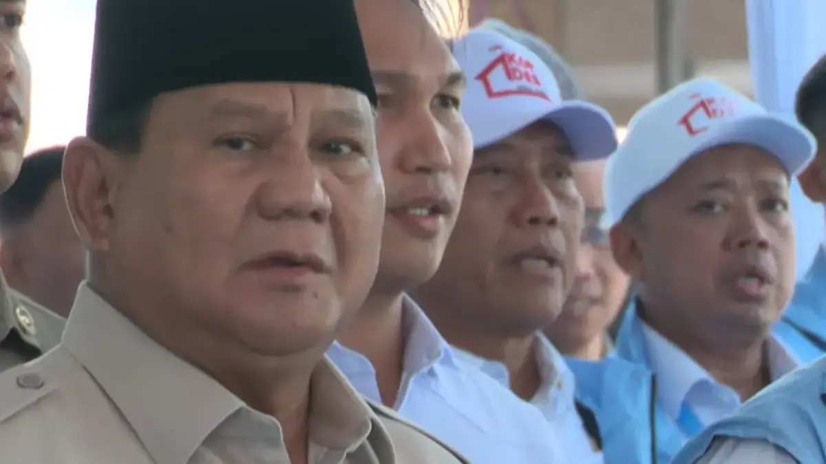 Menteri Nusron Dampingi Presiden Prabowo Resmikan 80.000 Koperasi Desa Merah Putih