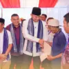 Wamen Ossy Serahkan Sertipikat Tanah di Lombok Barat, Bukti Negara Hadir Lindungi Hak Rakyat