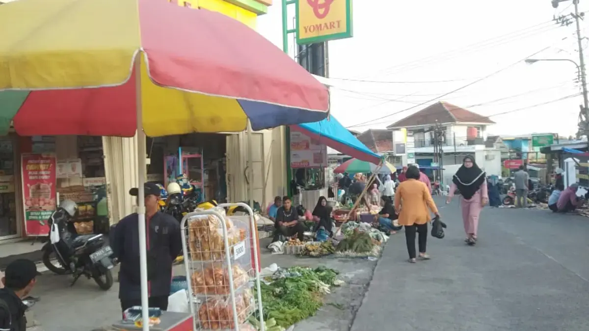 Pasar Senen Cipadung Jadi Primadona Belanja Warga Sekitar