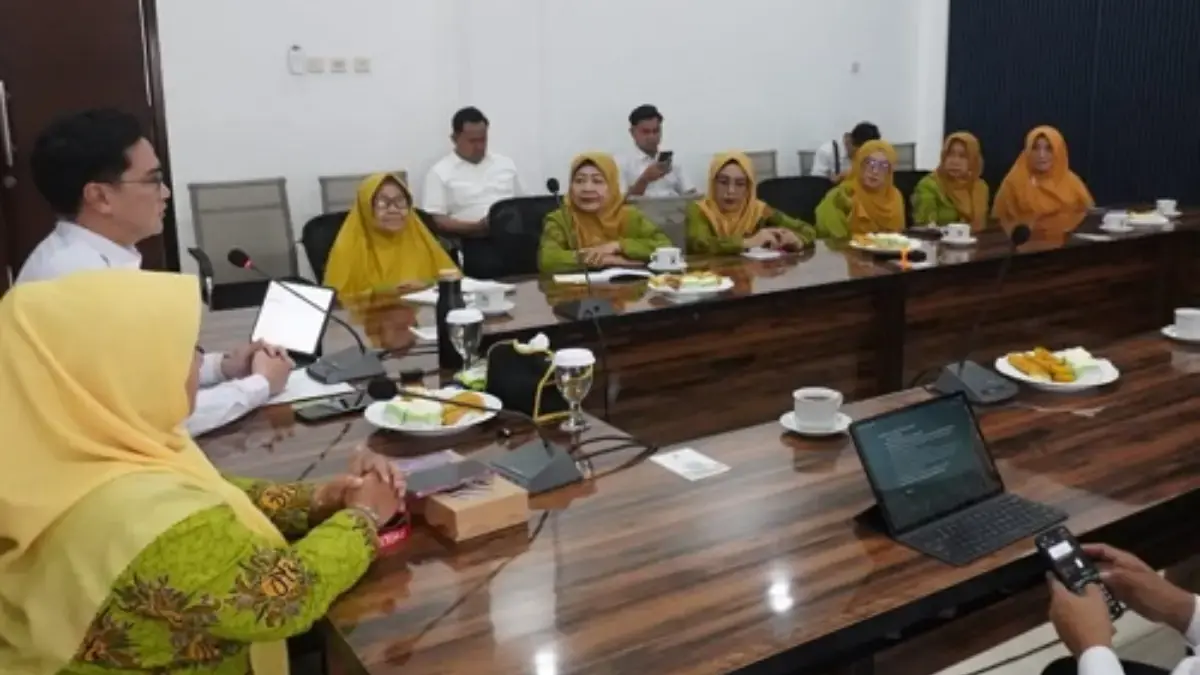 Pernikahan Dini dan Pinjol jadi Perhatian