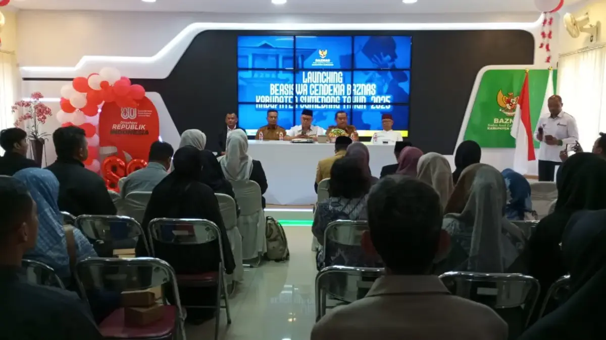 Baznas Sumedang Gulirkan Beasiswa Cendekia, Wujudkan Satu Rumah Satu Sarjana