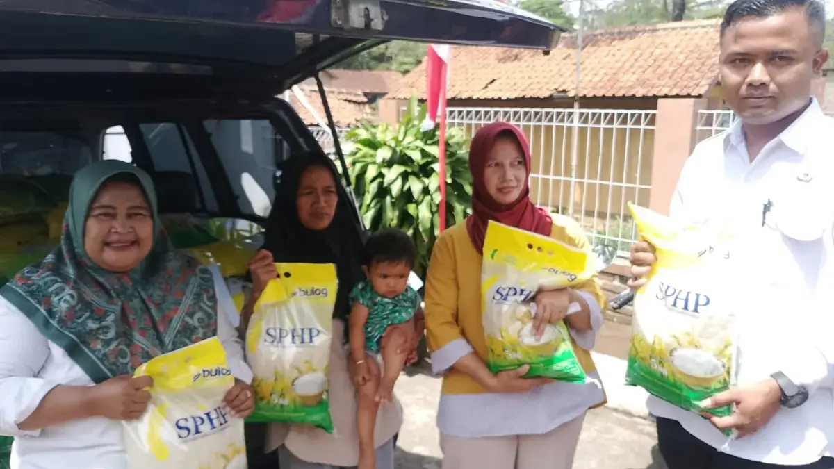 Pasar Murah di Sindanggalih, Warga Antre Dapatkan Beras Rp 60 Ribu per 5 Kg
