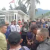 Aksi Spontanitas Warga Cimanggung, PT Dwi Papuri Abadi Setuju Buka Akses Jalan dengan Sistem Pengawasan