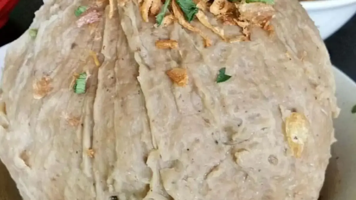 Rame Banget! Bakso Mamang Dery di Sumedang Bikin Pecinta Kuliner Penasaran