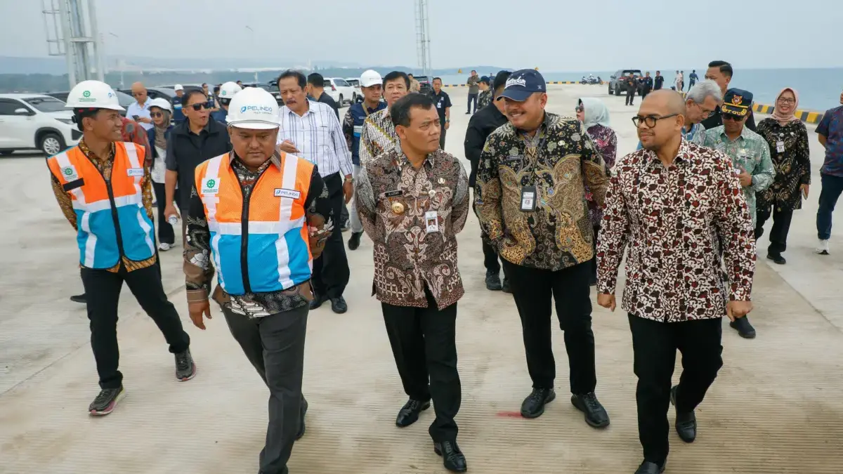 Efisiensi Bongkar Muat Barang, Pelabuhan Batang Siap Beroperasi
