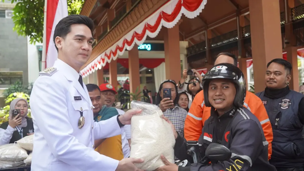 BAZNas Sumedang Salurkan Bantuan Kemerdekaan RI