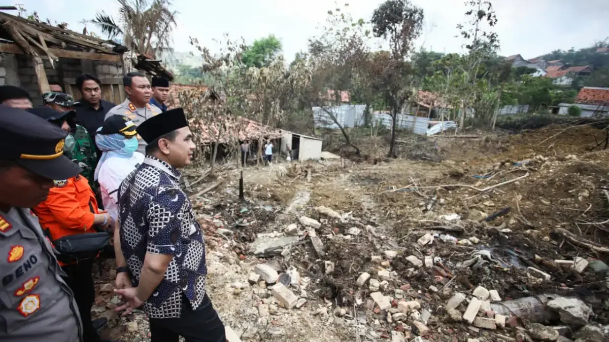 Berikan Bantuan Kepada Korban Kebakaran Sumur Minyak di Blora, Pemprov Jateng Gelontorkan Dana Sebesar Rp180 J