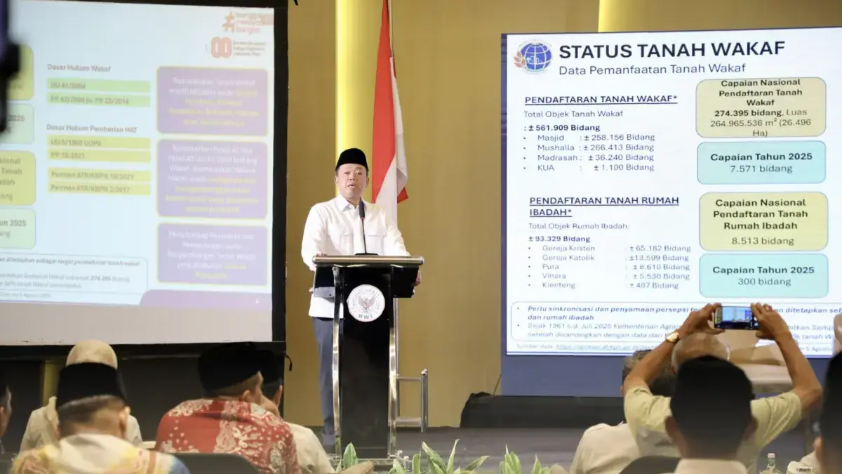 Jadi Pembicara di Rakernas BWI, Menteri Nusron Tegaskan Target Sertipikasi Wakaf hingga 2028