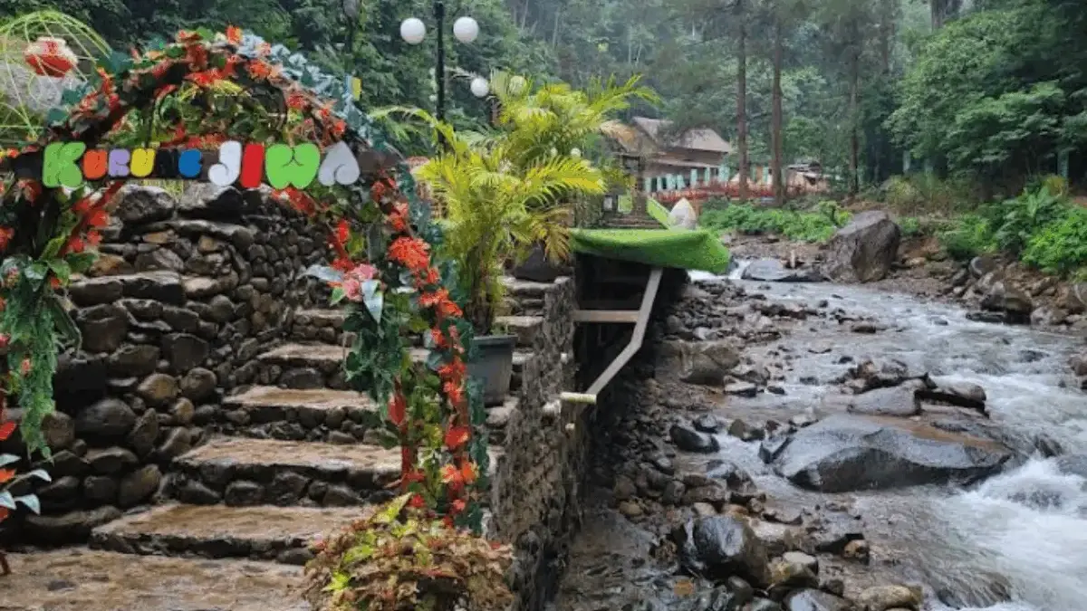 Wisata Kampung Karuhun Memikat Hati Pengunjung
