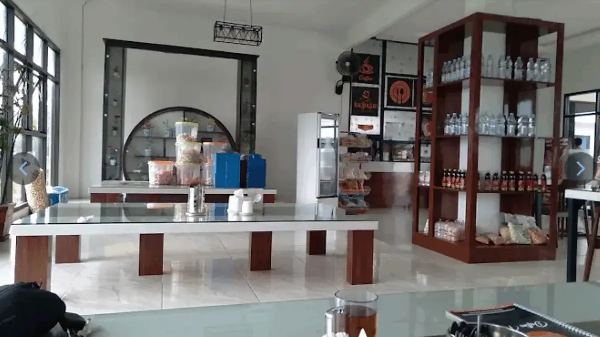 5 Keunggulan Jugjugan Rumah Makan And Coffee yang Dijamin Bikin Kamu Ingin Makan Disini Lagi!