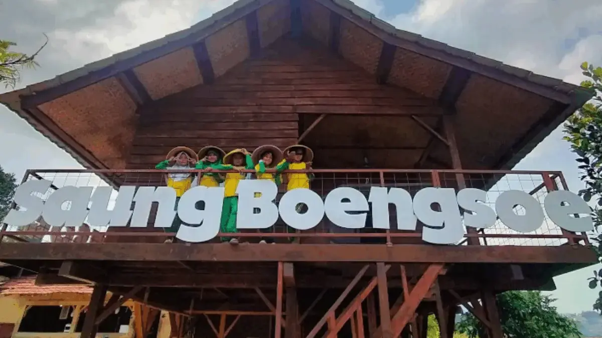 Saung Bongsoe, Pilihan Tepat untuk Bersantai dan Bersantap