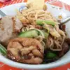 Murah, Lezat, dan Mengenyangkan! Kalian Wajib Cobain Bakso Morsen Geneas yang Satu Ini!