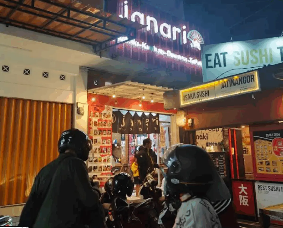 Janari Ngopi Asyik di Alamat Janari, Tempat Nongkrong Favorit Anak Jatinangor ...