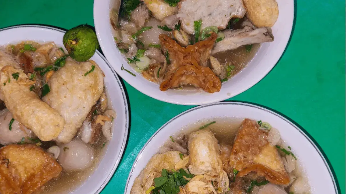 Pedas Mantap! Bakso Cuanki Sambal Hijau Sajian Unik Khas Jatinangor
