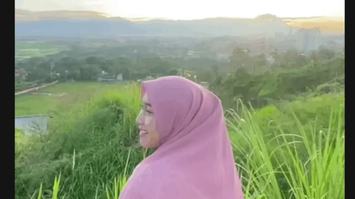 Spot Foto Paling Instagramable di Teras Gunung Geulis