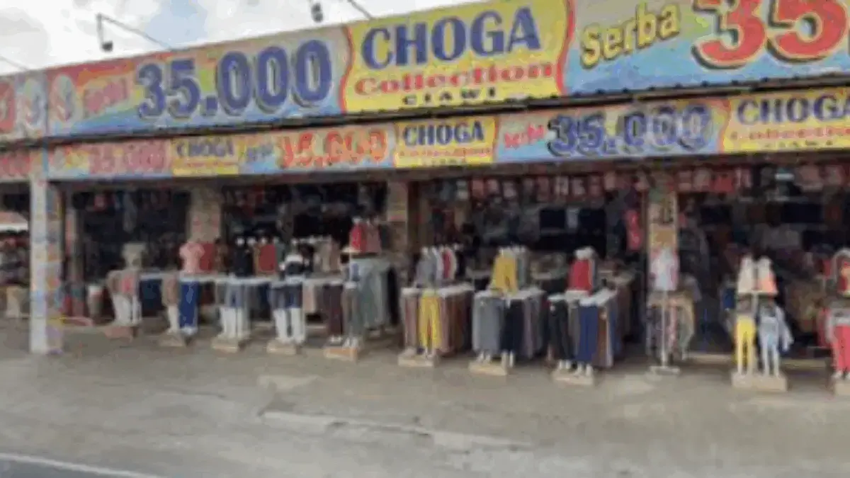 Ngga Perlu Mahal, Intip Toko Baju Serba 35 Ribu di Sumedang yang Lagi Hits