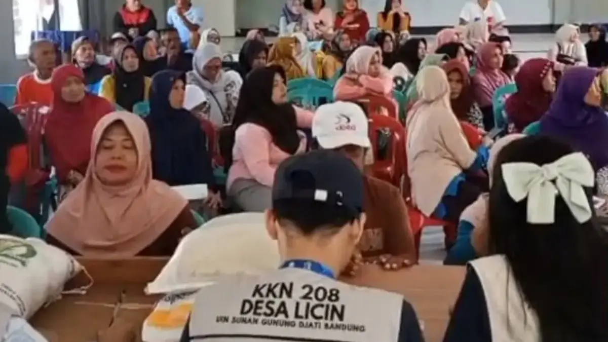 Pemdes Licin Salurkan Bantuan Beras Untuk 265 KPM