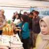 Bantu Warga Mendapatkan Bahan Pangan di Bawah Harga Pasar, Polres Sumedang Grlar Pasar Murah