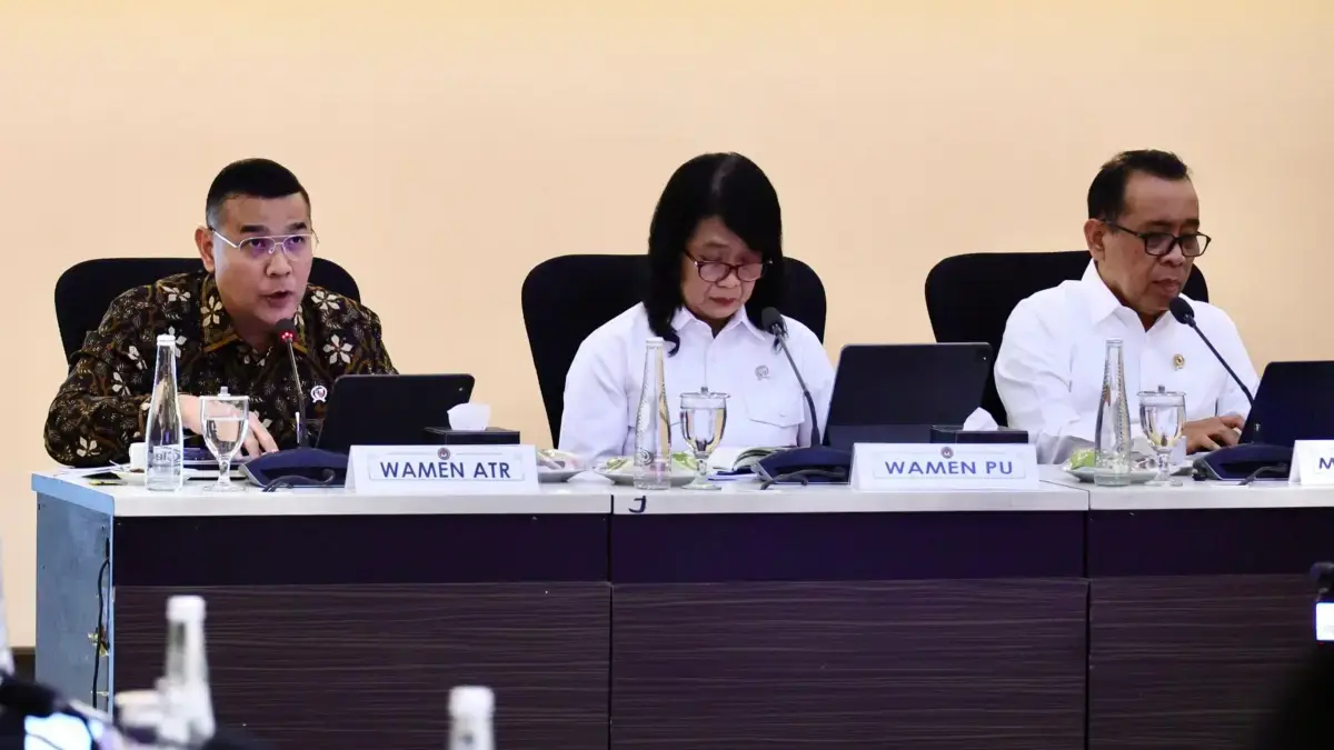 Laporkan ke Menko PMK, Wamen Ossy Ungkap Perkembangan Huntap untuk Warga Terdampak Erupsi Lewotobi Laporkan ke Menko PMK, Wamen Ossy Ungkap Perkembangan Huntap untuk Warga Terdampak Erupsi Lewotobi