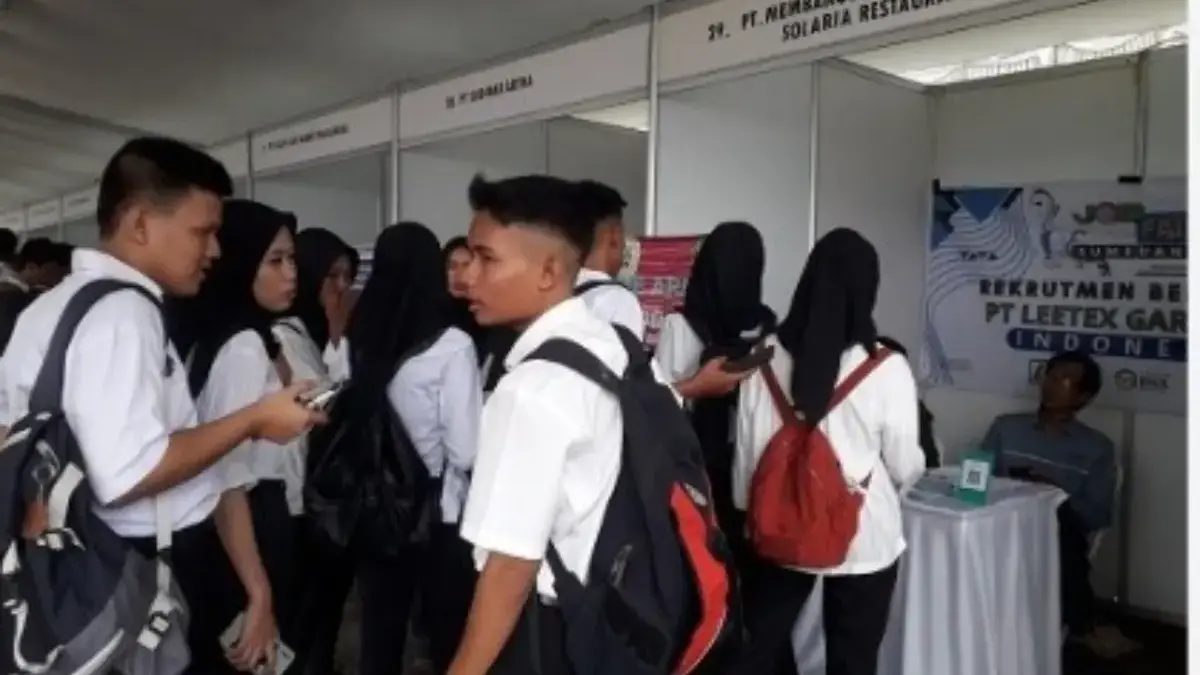 BERJUBEL : Ratusan pencari kerja memenfaatkan momentum job fair yang diselenggarakan Pemerintah Daerah Kabupa